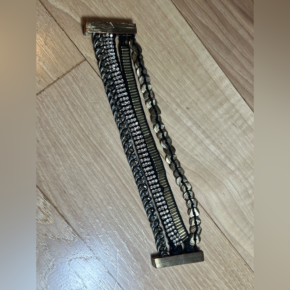 Magnetic Bracelet with 4 different strips! - Picture 3 of 4